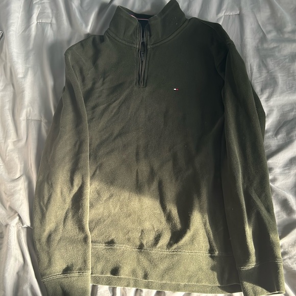 Green Tommy Hilfiger half zip - Picture 1 of 1